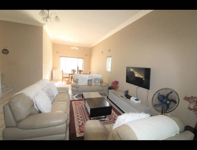 3 BEDROOM HOUSE FOR SALE IN HILLARY